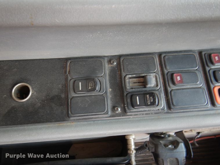 image for item DK8133 2004 Blue Bird All American  school bus