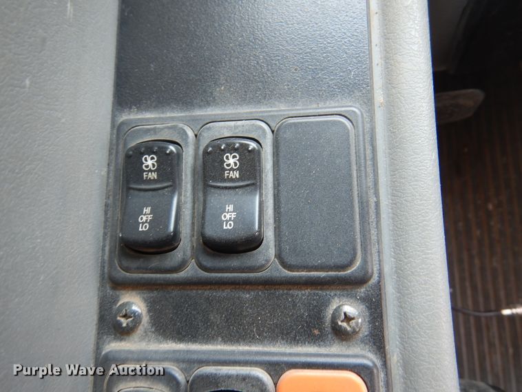 image for item DK8133 2004 Blue Bird All American  school bus