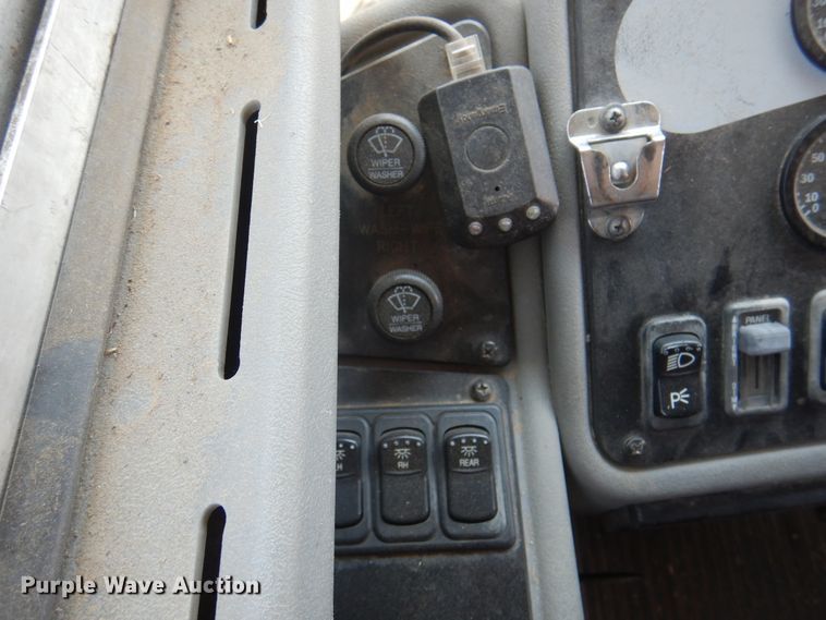 image for item DK8133 2004 Blue Bird All American  school bus