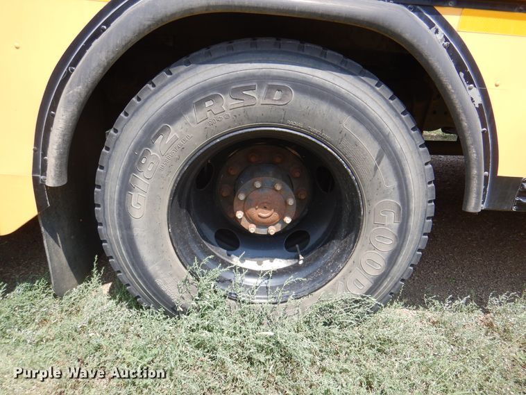 image for item DK8133 2004 Blue Bird All American  school bus