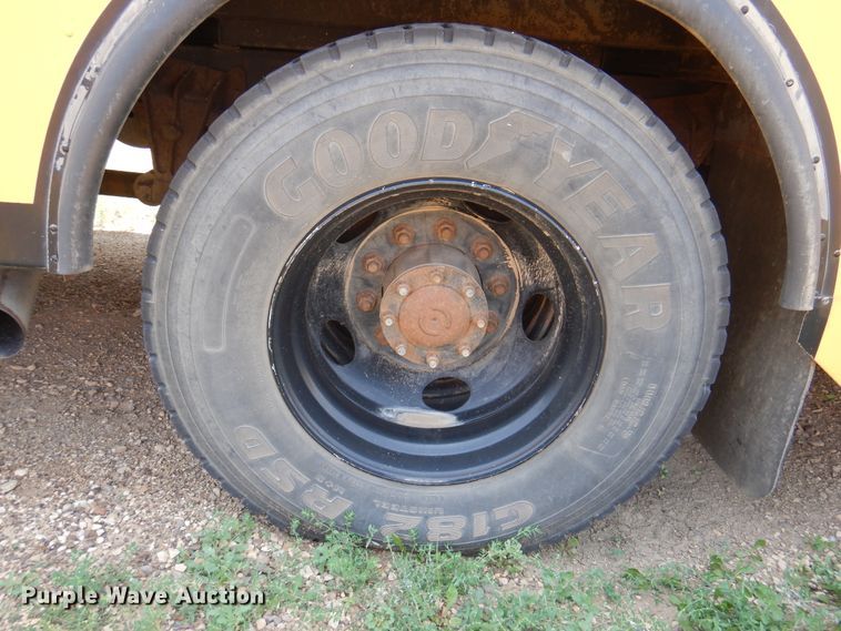 image for item DK8133 2004 Blue Bird All American  school bus