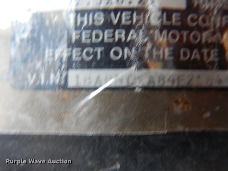 image for item DK8133 2004 Blue Bird All American  school bus