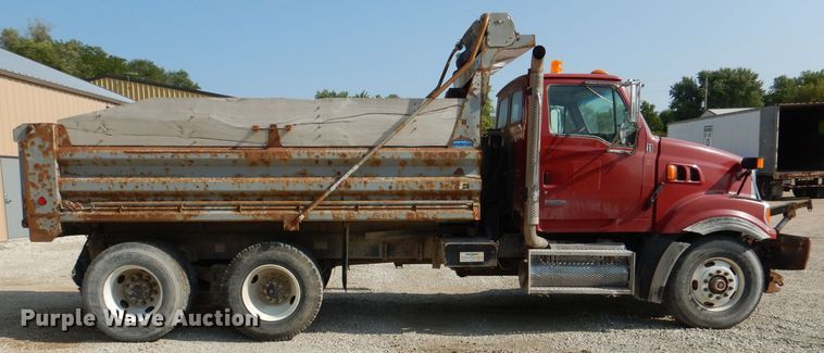 image for item DM1289 2008 Sterling L9500  dump truck