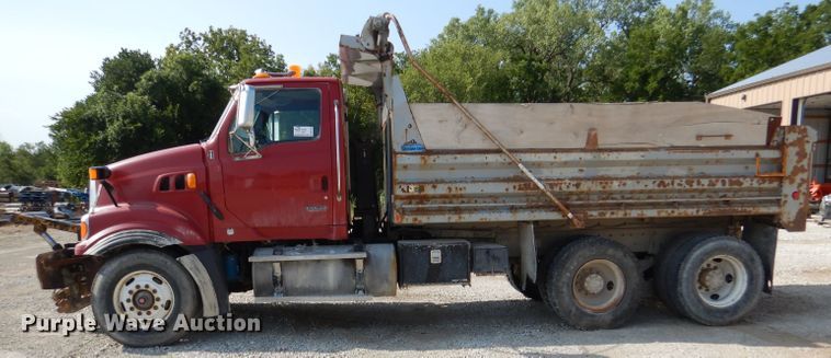 image for item DM1289 2008 Sterling L9500  dump truck