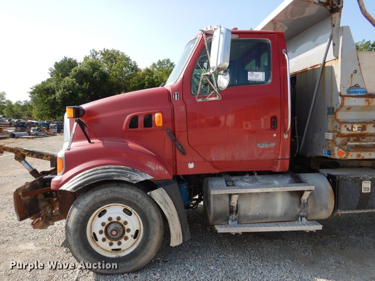 image for item DM1289 2008 Sterling L9500  dump truck
