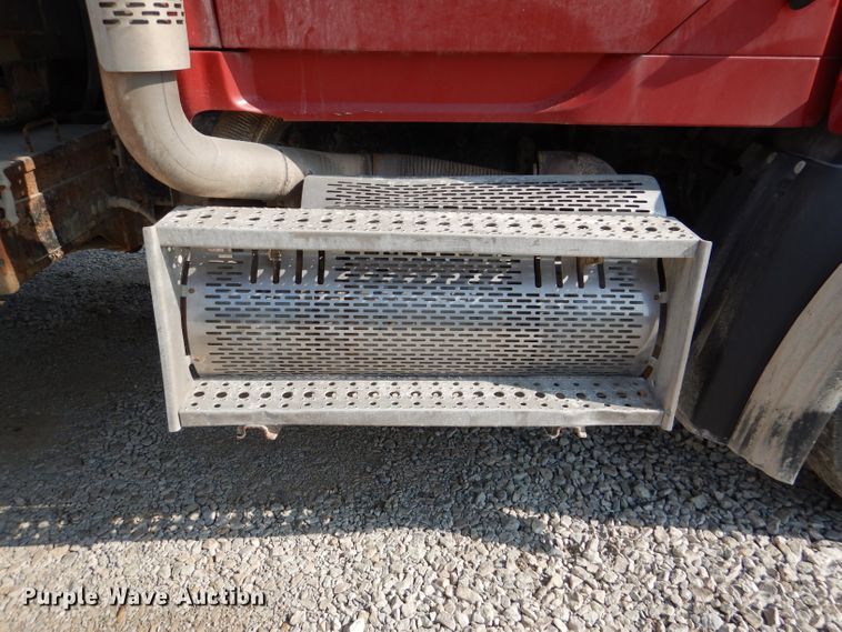 image for item DM1289 2008 Sterling L9500  dump truck