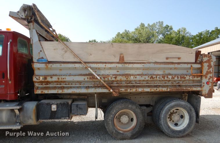 image for item DM1289 2008 Sterling L9500  dump truck
