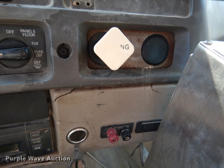 image for item DM1289 2008 Sterling L9500  dump truck