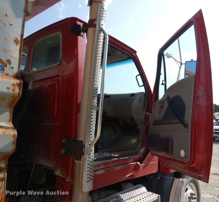 image for item DM1289 2008 Sterling L9500  dump truck