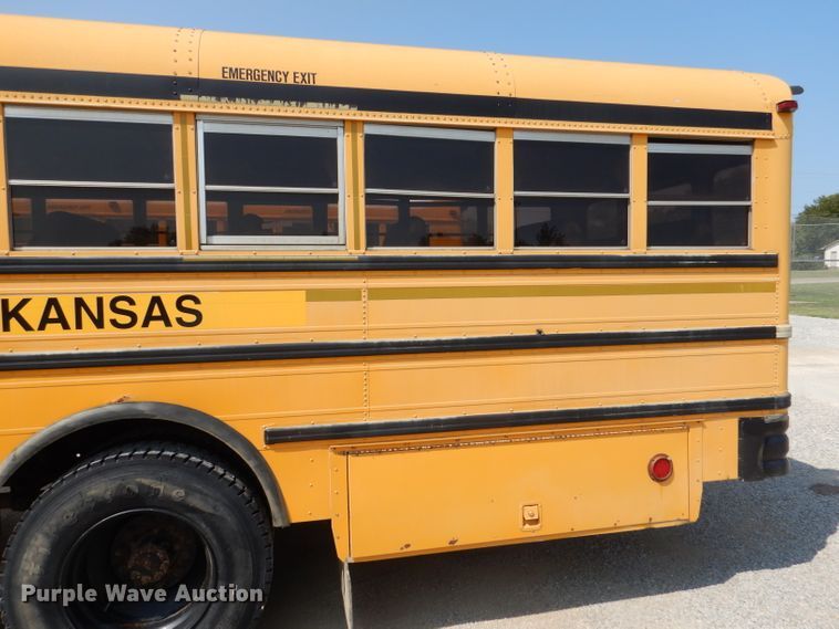 image for item DM1321 1998 International 3000  school bus