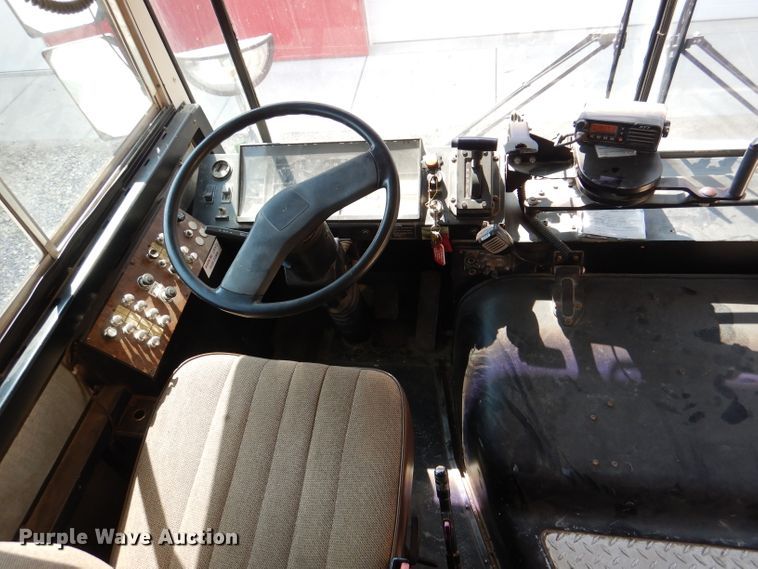 image for item DM1321 1998 International 3000  school bus