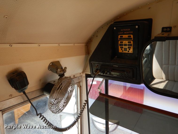 image for item DM1321 1998 International 3000  school bus