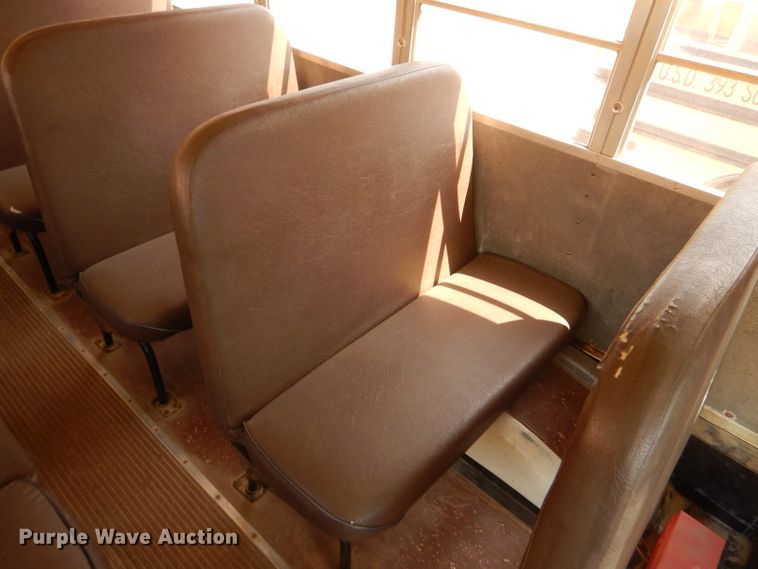 image for item DM1321 1998 International 3000  school bus