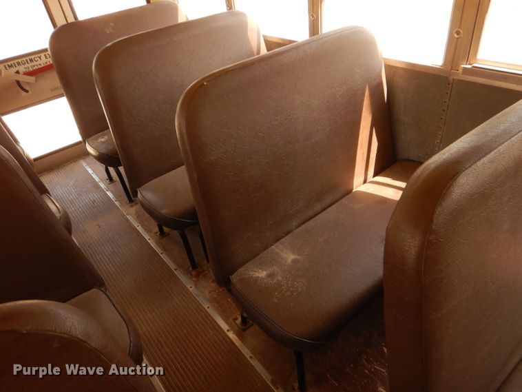 image for item DM1321 1998 International 3000  school bus