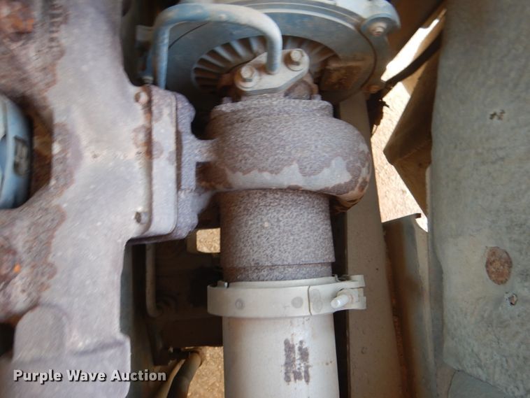 image for item DM1321 1998 International 3000  school bus