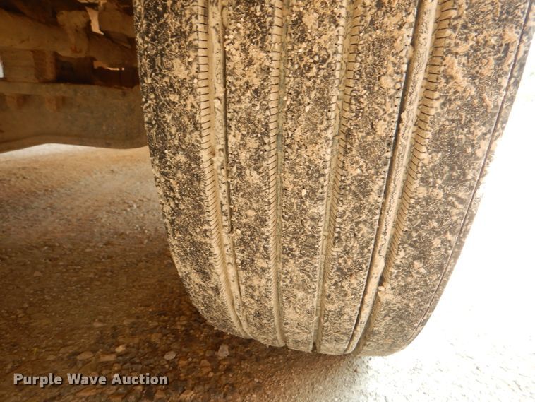 image for item DM1321 1998 International 3000  school bus