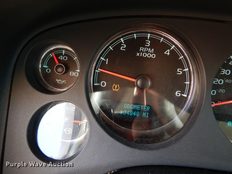 image for item DM1323 2008 Chevrolet Suburban  SUV