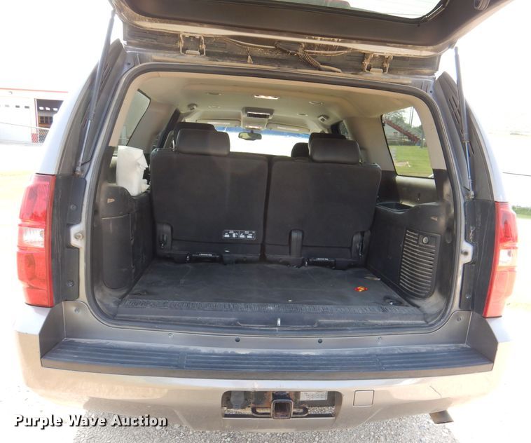 image for item DM1323 2008 Chevrolet Suburban  SUV