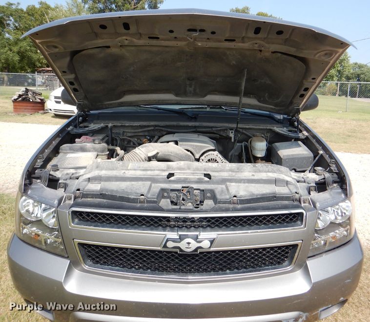 image for item DM1323 2008 Chevrolet Suburban  SUV