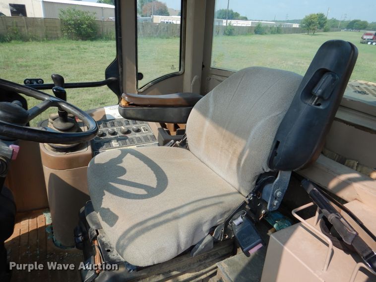 image for item DM6359 1997 John Deere 444H  wheel loader