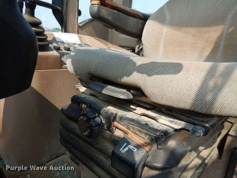 image for item DM6359 1997 John Deere 444H  wheel loader