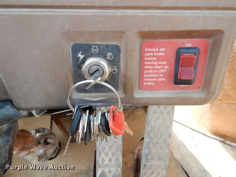 image for item DM6359 1997 John Deere 444H  wheel loader