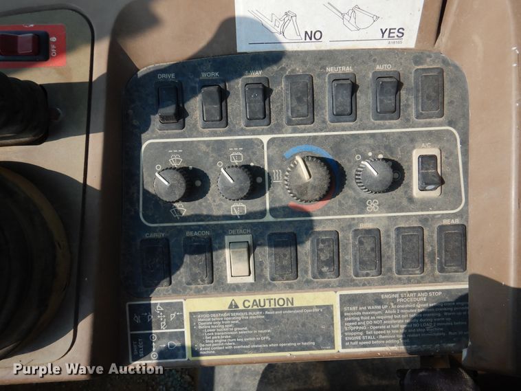 image for item DM6359 1997 John Deere 444H  wheel loader