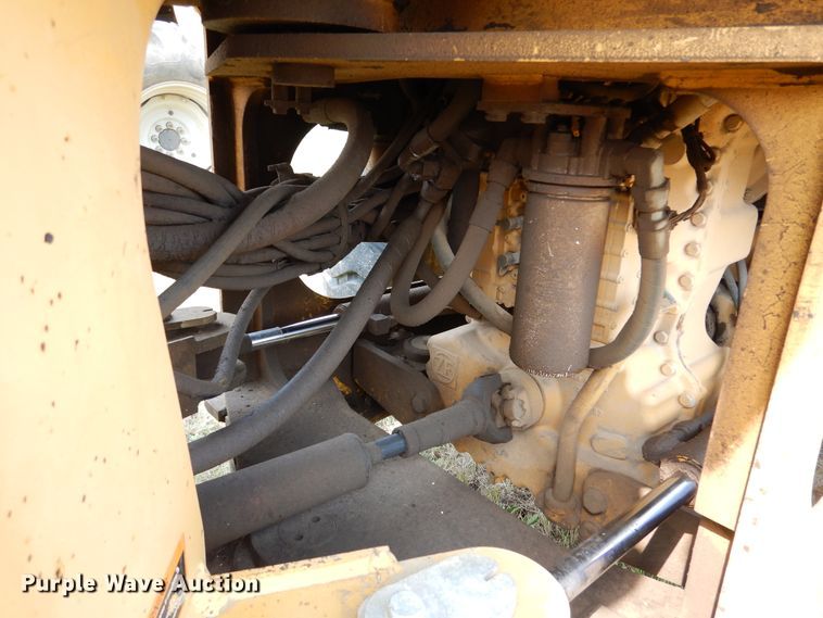 image for item DM6359 1997 John Deere 444H  wheel loader