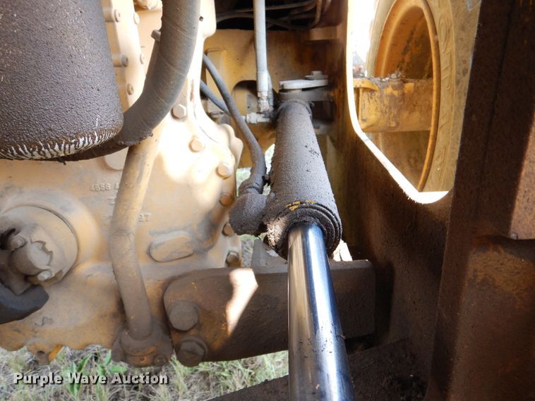 image for item DM6359 1997 John Deere 444H  wheel loader