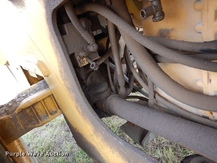 image for item DM6359 1997 John Deere 444H  wheel loader