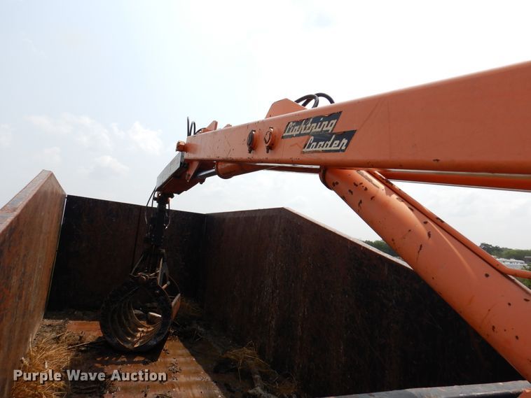 image for item DM6360 2006 GMC C8500  crane truck