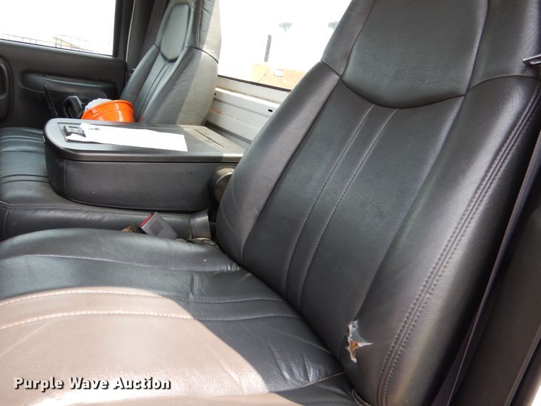 image for item DM6360 2006 GMC C8500  crane truck