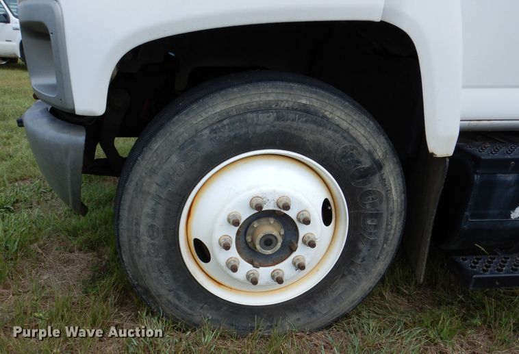 image for item DM6360 2006 GMC C8500  crane truck