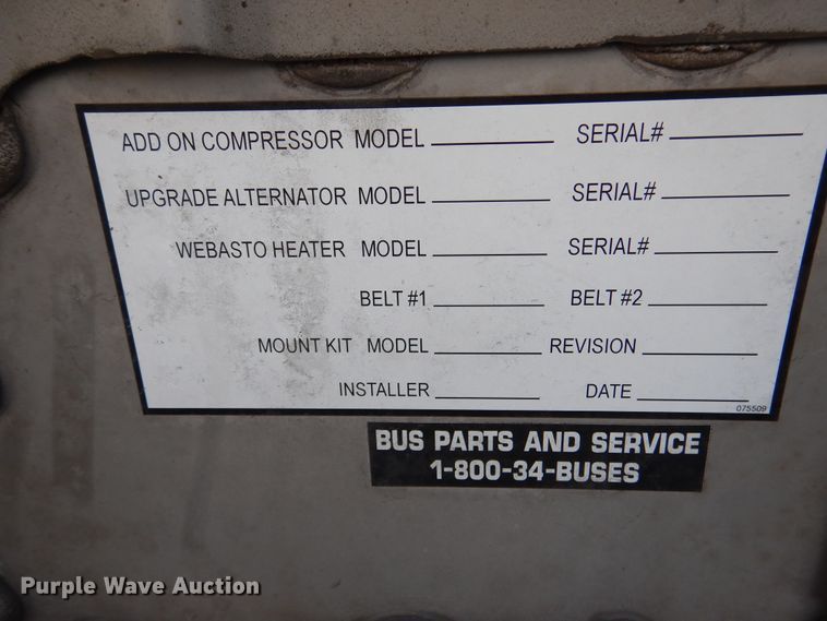 image for item DM6379 2008 Ford E350 Super Duty  shuttle bus