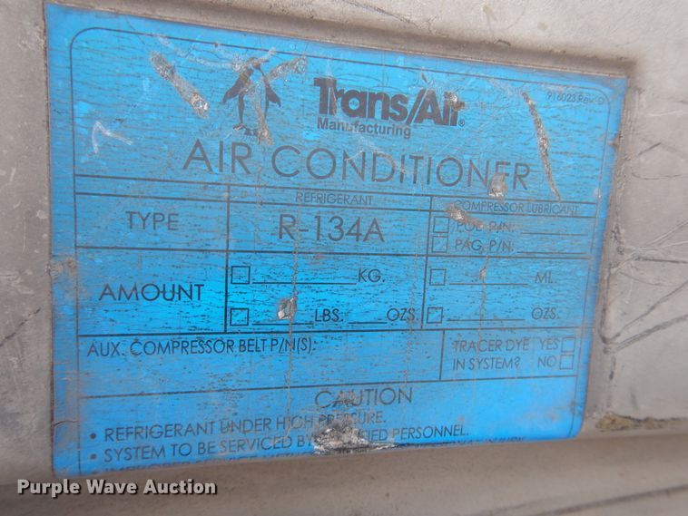 image for item DM6379 2008 Ford E350 Super Duty  shuttle bus