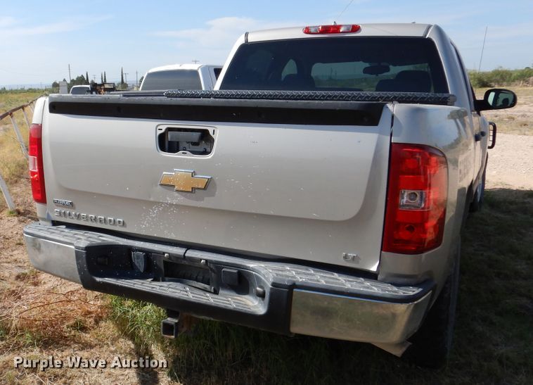 image for item DM6383 2009 Chevrolet Silverado 1500  Crew Cab pickup truck