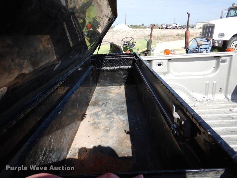 image for item DM6383 2009 Chevrolet Silverado 1500  Crew Cab pickup truck