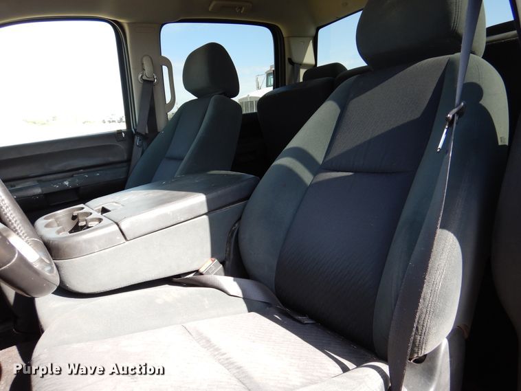 image for item DM6383 2009 Chevrolet Silverado 1500  Crew Cab pickup truck