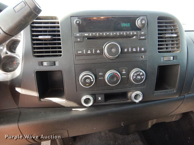 image for item DM6383 2009 Chevrolet Silverado 1500  Crew Cab pickup truck