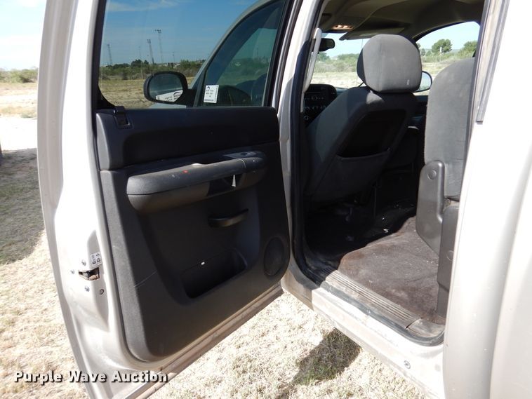 image for item DM6383 2009 Chevrolet Silverado 1500  Crew Cab pickup truck