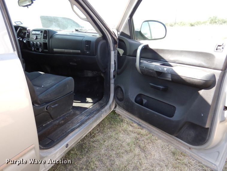 image for item DM6383 2009 Chevrolet Silverado 1500  Crew Cab pickup truck