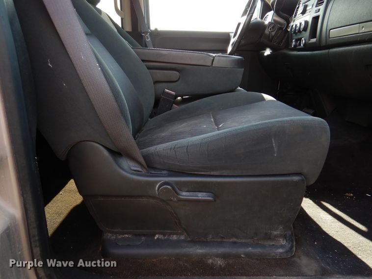 image for item DM6383 2009 Chevrolet Silverado 1500  Crew Cab pickup truck