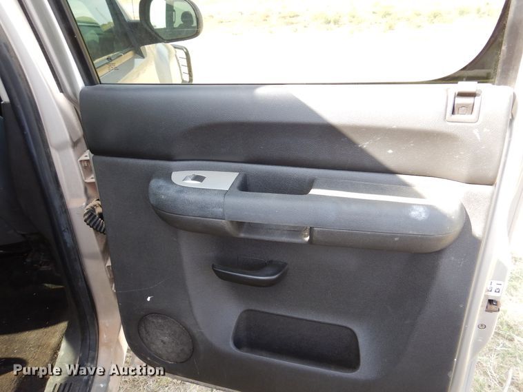 image for item DM6383 2009 Chevrolet Silverado 1500  Crew Cab pickup truck