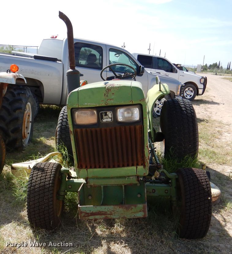 image for item DM6384 John Deere 850  tractor