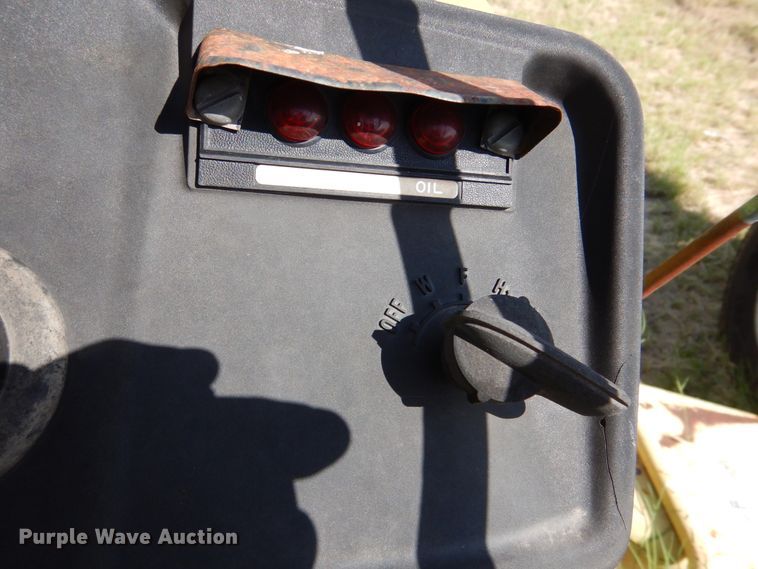 image for item DM6384 John Deere 850  tractor