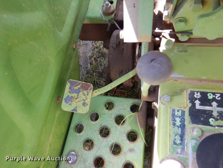 image for item DM6384 John Deere 850  tractor