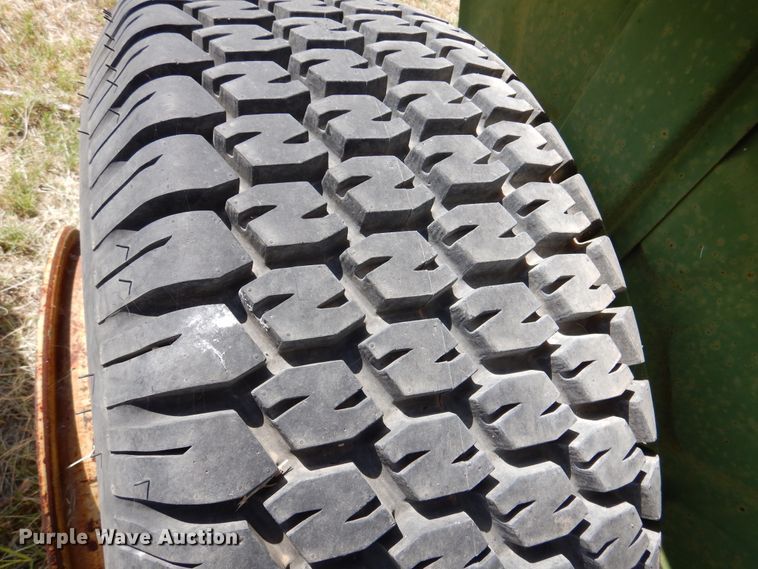 image for item DM6384 John Deere 850  tractor