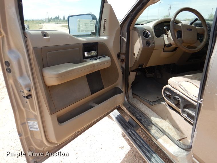 image for item DM6390 2006 Ford F150 XLT  SuperCrew pickup truck