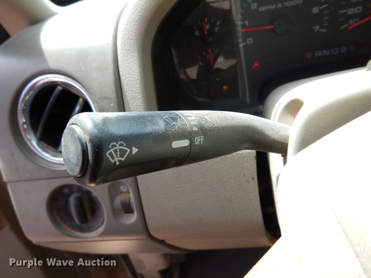 image for item DM6390 2006 Ford F150 XLT  SuperCrew pickup truck