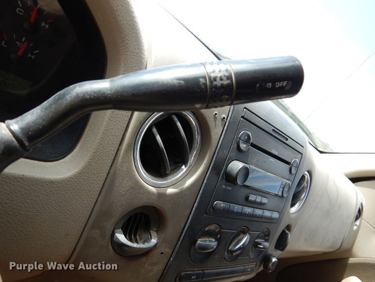 image for item DM6390 2006 Ford F150 XLT  SuperCrew pickup truck